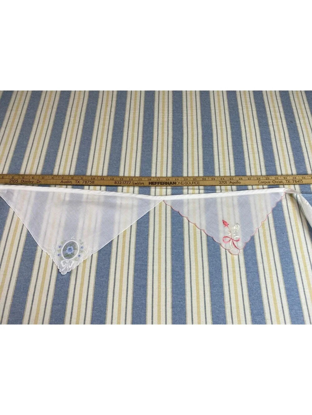 Vintage Handkerchief Bunting Garland Hankie Banner Handmade Flowers white Pink